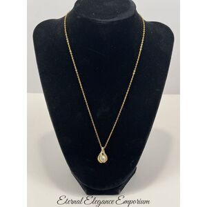 Elegant Pearl Drop Pendant Necklace with Crystal Accents Gold Chain Formal